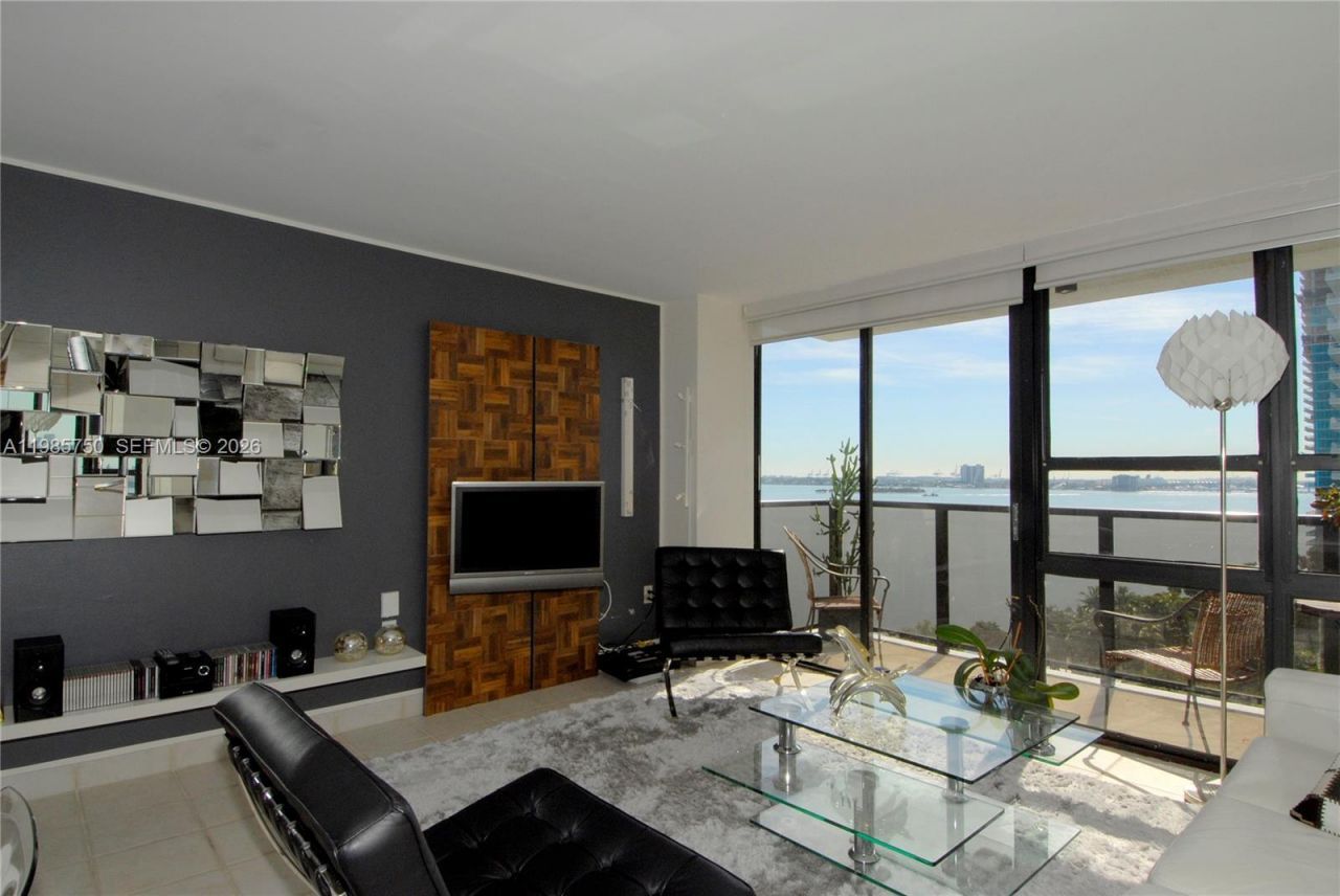 600 NE 36th St , Unit 1212, Miami, FL 33137 Photo