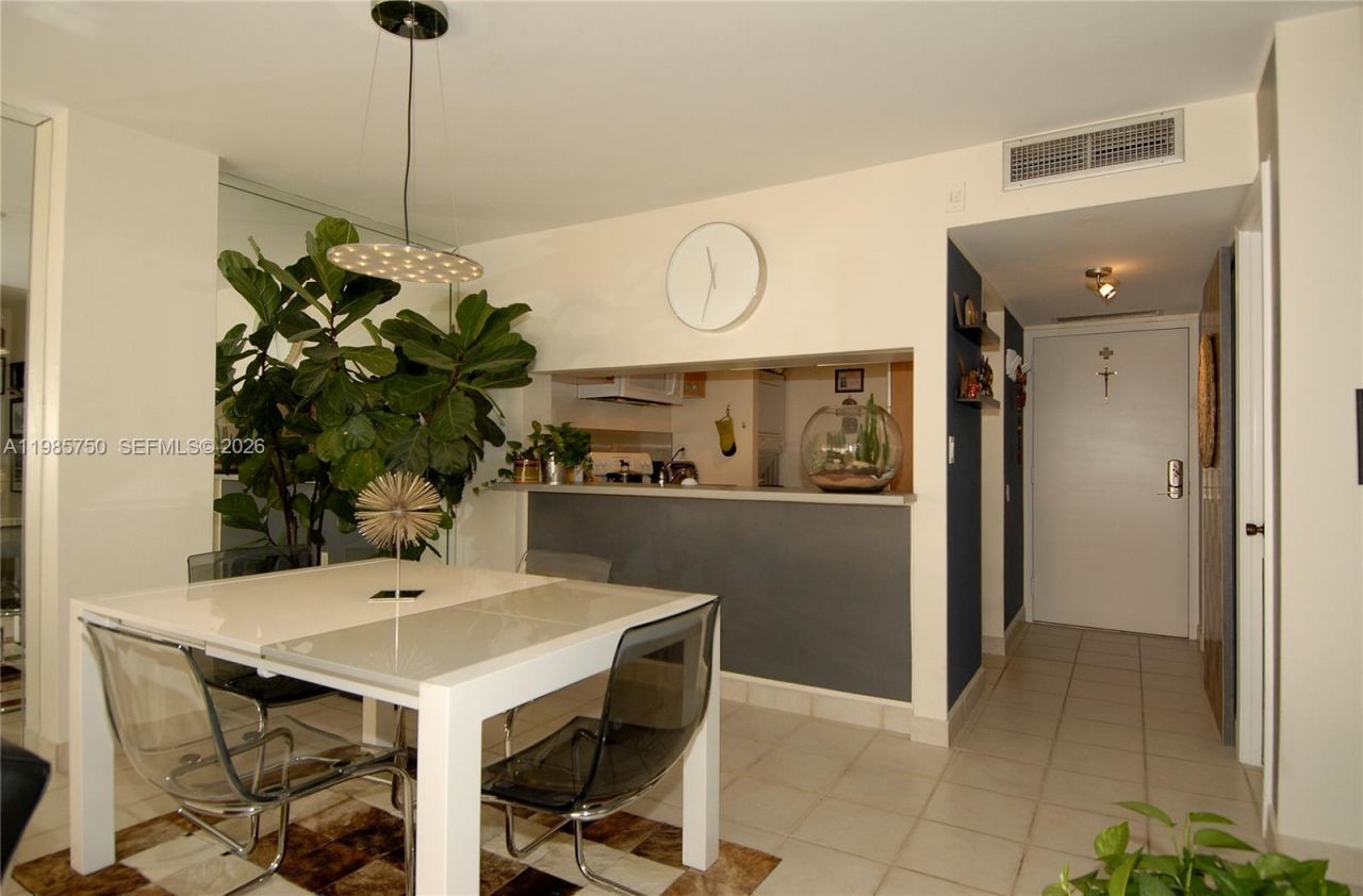 600 NE 36th St , Unit 1212, Miami, FL 33137 Photo