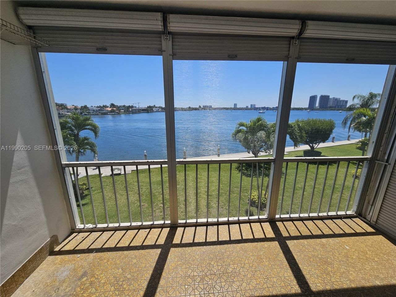 3020 Marcos Dr , Unit S310, Aventura, FL 33160 Photo