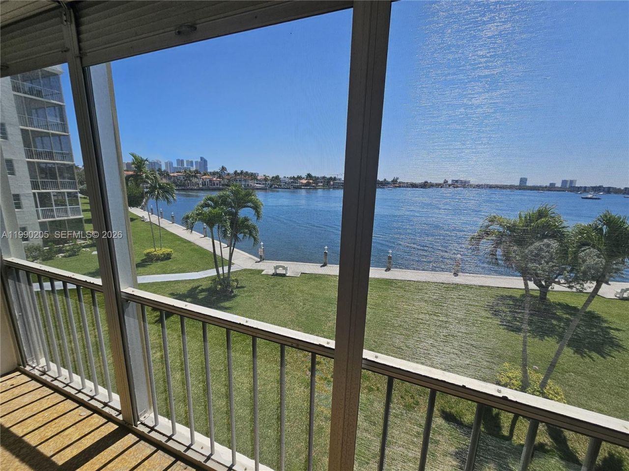 3020 Marcos Dr , Unit S310, Aventura, FL 33160 Photo