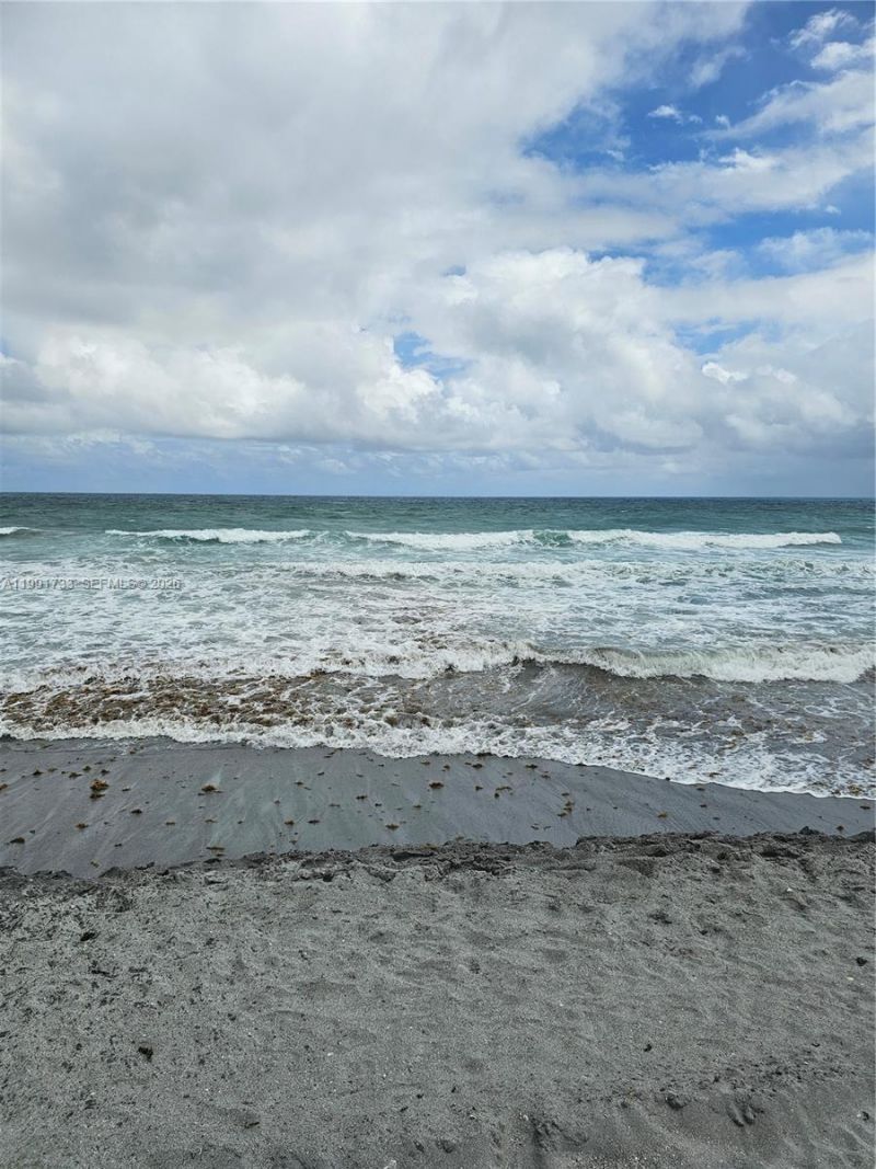 1780 Palm Cove, Unit 6-202, Delray Beach, FL 33445 Photo