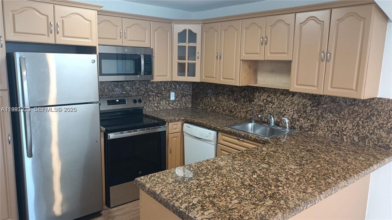 245 18th St , Unit 703, Miami Beach, FL 33139 Photo