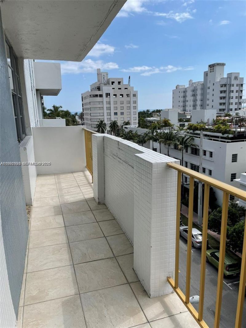 245 18th St , Unit 703, Miami Beach, FL 33139 Photo