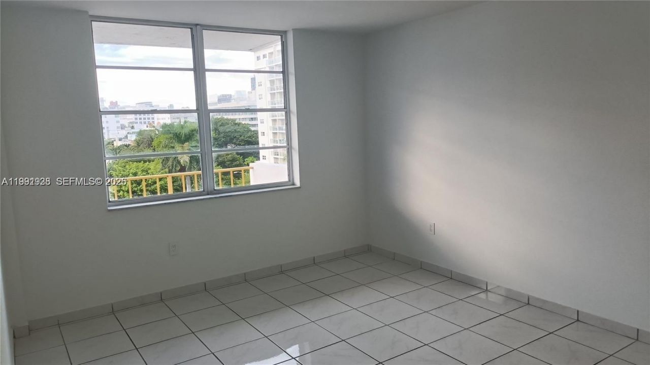 245 18th St , Unit 703, Miami Beach, FL 33139 Photo