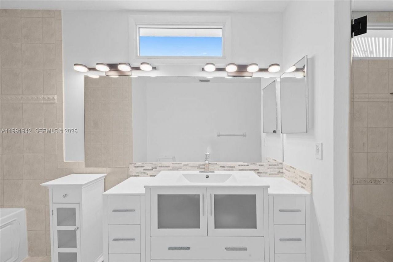 2560 Bass Way , Unit 2560, Cooper City, FL 33026 Photo