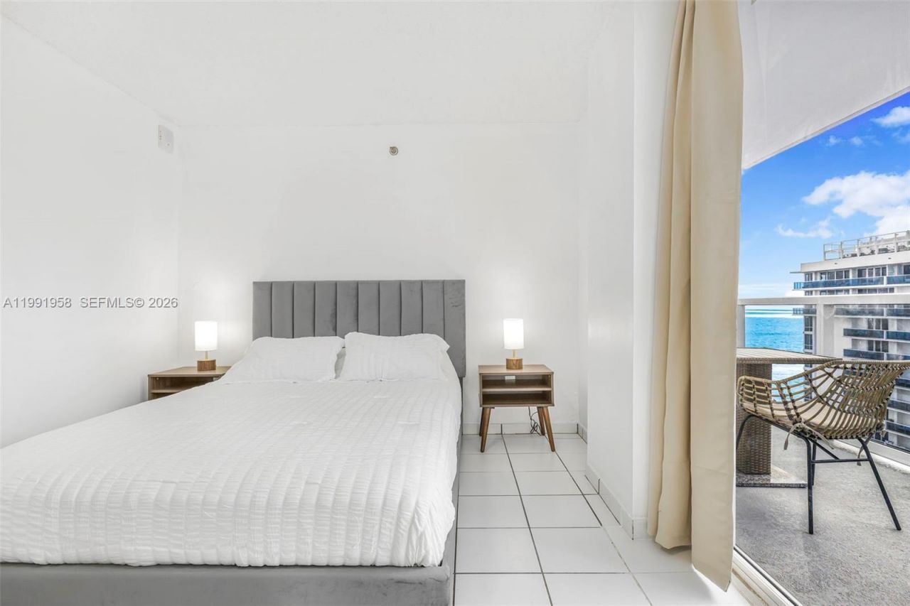 2401 Collins Ave , Unit 1906, Miami Beach, FL 33140 Photo