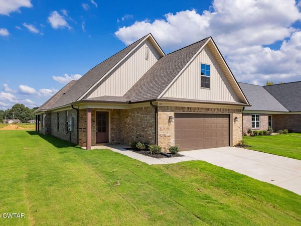 12 Cecellia Cove, Jackson, TN 38305