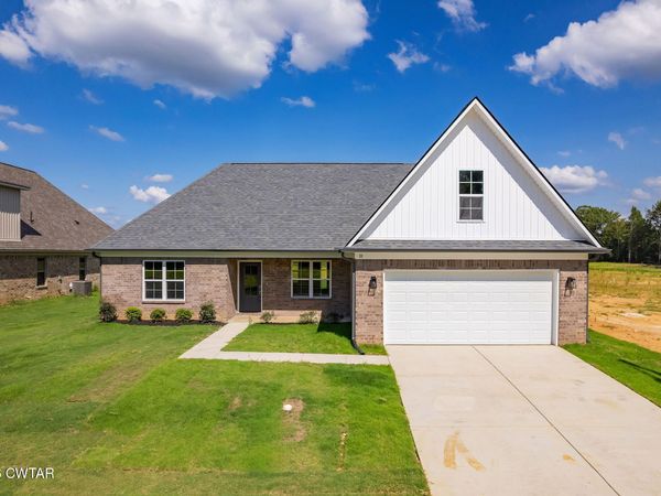 18 Cecellia Cove, Jackson, TN 38305