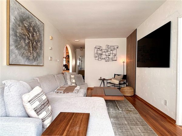 12949 Panama Street, Los Angeles, CA 90066