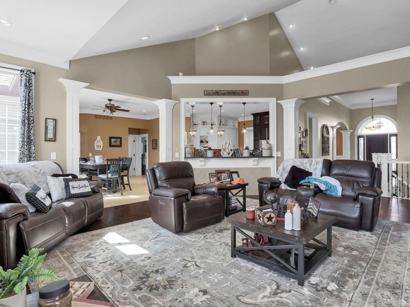 1577 Winding Oak Drive NW, Baltimore, OH 43105 Photo 10