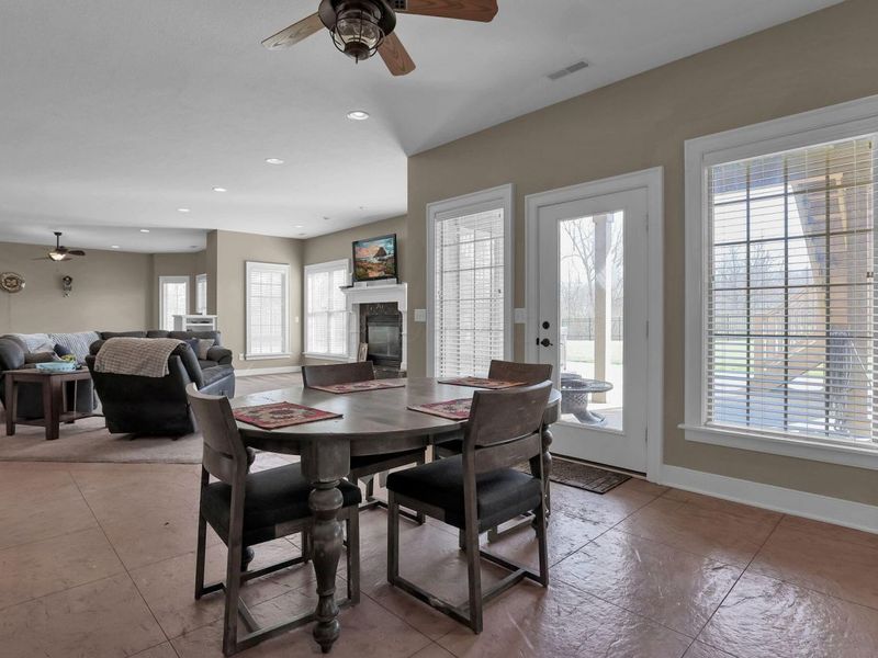 1577 Winding Oak Drive NW, Baltimore, OH 43105 Photo 31