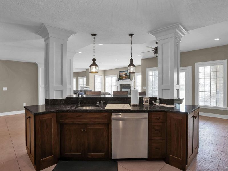 1577 Winding Oak Drive NW, Baltimore, OH 43105 Photo 33