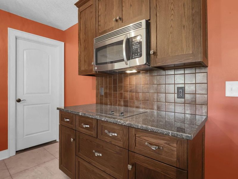 1577 Winding Oak Drive NW, Baltimore, OH 43105 Photo 34