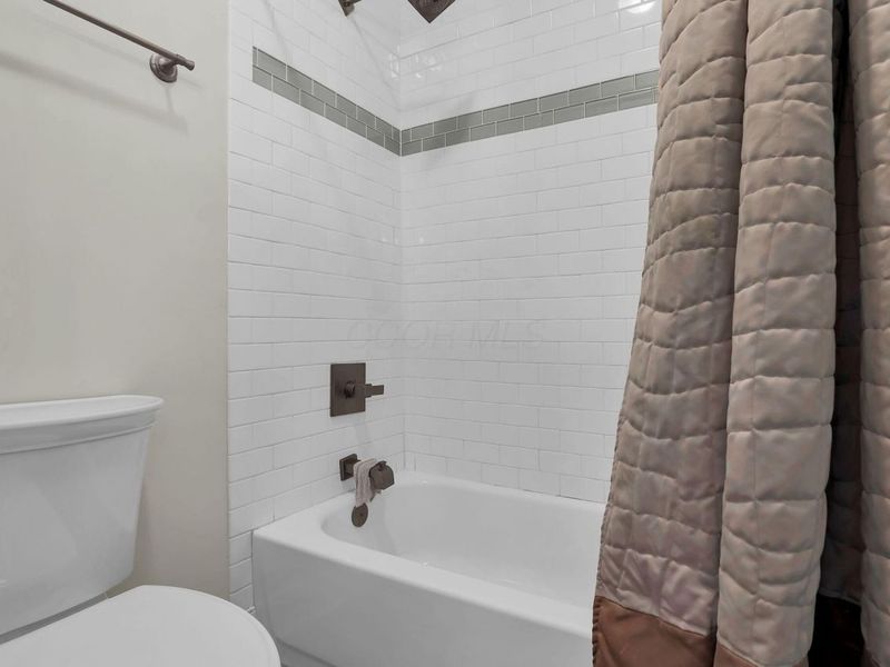 1577 Winding Oak Drive NW, Baltimore, OH 43105 Photo 39