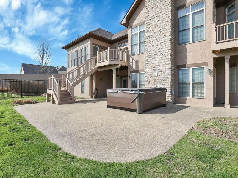 1577 Winding Oak Drive NW, Baltimore, OH 43105 Photo 52