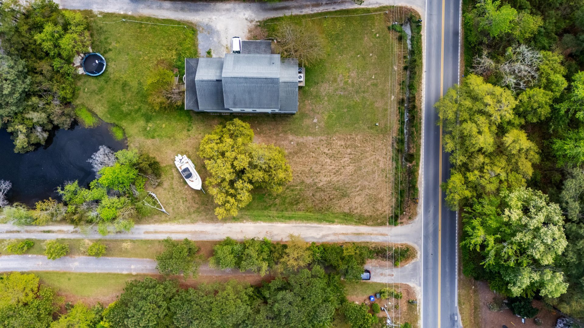 1371 River Road Photo 17