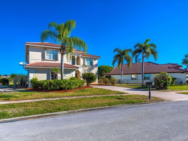 102 Ibisca Terrace, Royal Palm Beach, FL 33411