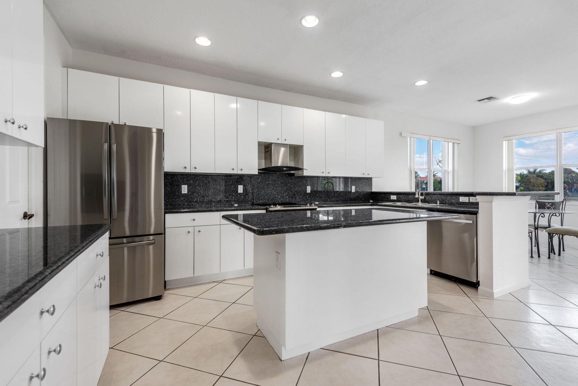 102 Ibisca Terrace, Royal Palm Beach, FL 33411 Photo