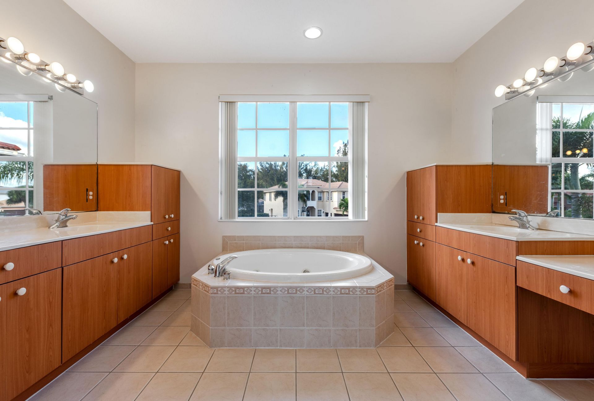 102 Ibisca Terrace, Royal Palm Beach, FL 33411 Photo