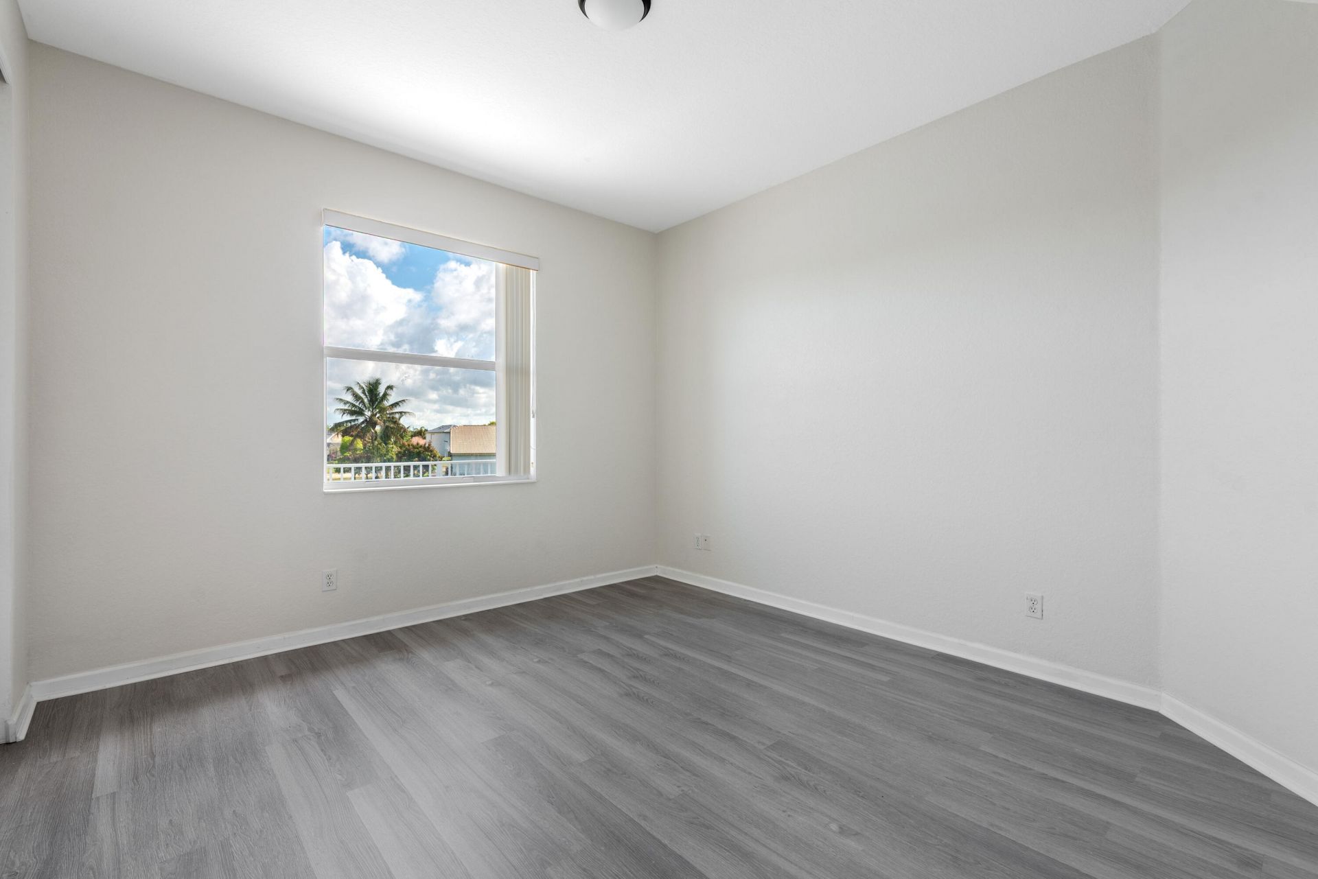 102 Ibisca Terrace, Royal Palm Beach, FL 33411 Photo