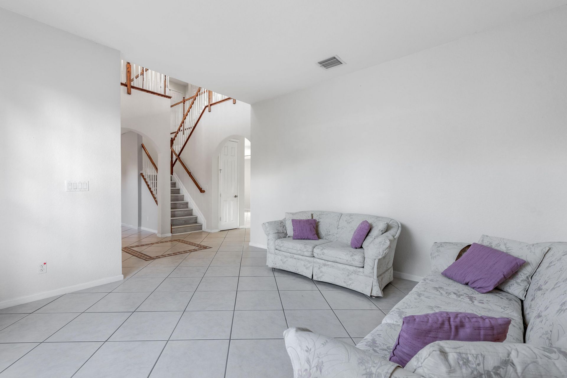 102 Ibisca Terrace, Royal Palm Beach, FL 33411 Photo