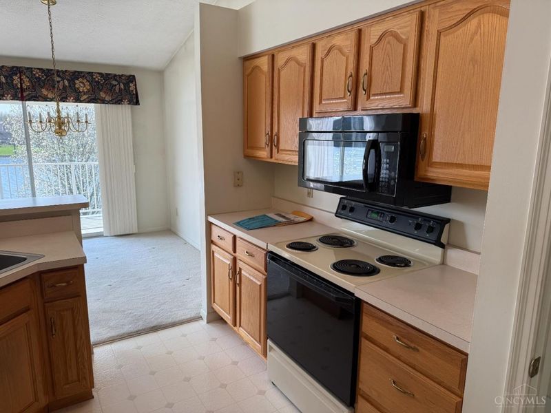 7470 Waterford Drive, Unit 302, Deerfield Twp., OH 45040 Photo 12