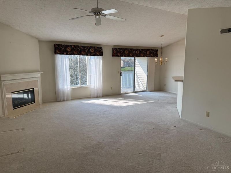 7470 Waterford Drive, Unit 302, Deerfield Twp., OH 45040 Photo 4