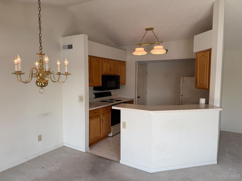 7470 Waterford Drive, Unit 302, Deerfield Twp., OH 45040 Photo 8