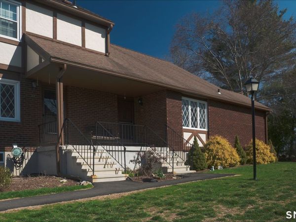 23 Derbyshire , Unit 23, Derby, CT 06418