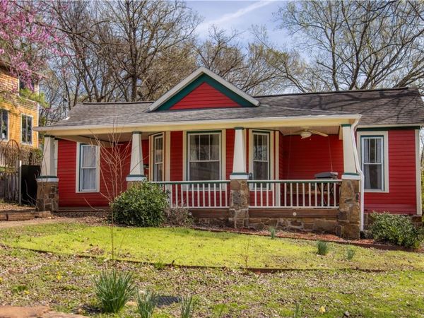 224 S Church Avenue, Fayetteville, AR 72701