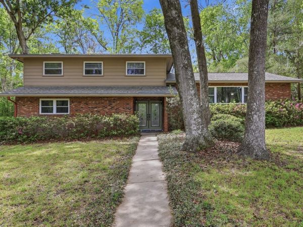 9235 NW 11TH PLACE , GAINESVILLE, FL 32606