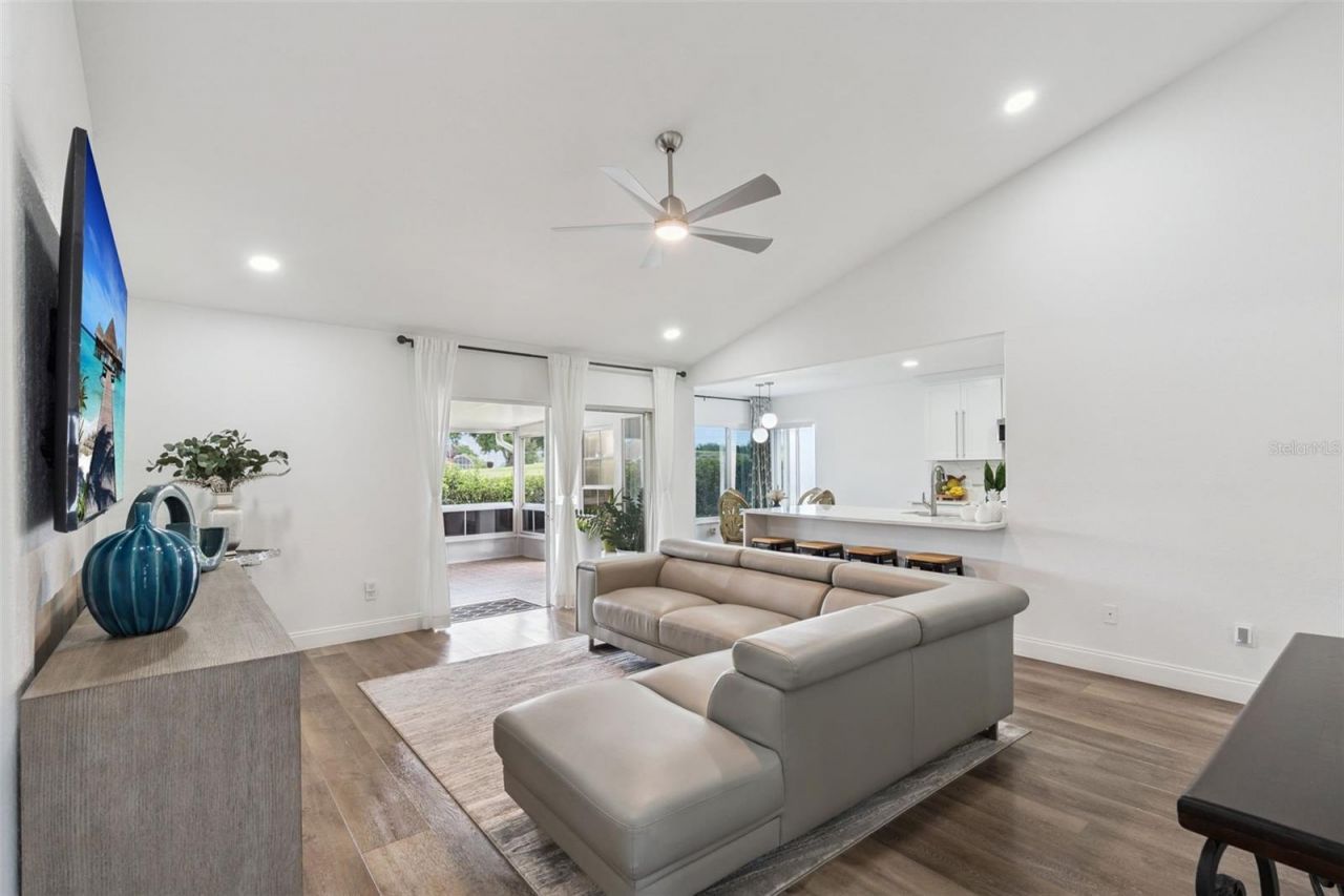 3925 Woodsfield Court, Orlando, FL 32822 Photo