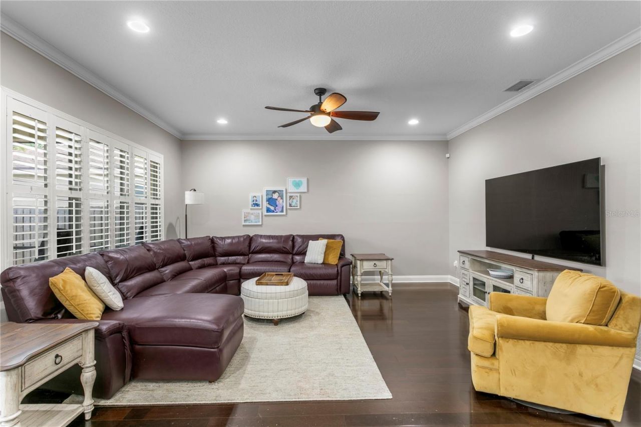 10121 Kingsbridge Avenue , Tampa, FL 33626 Photo