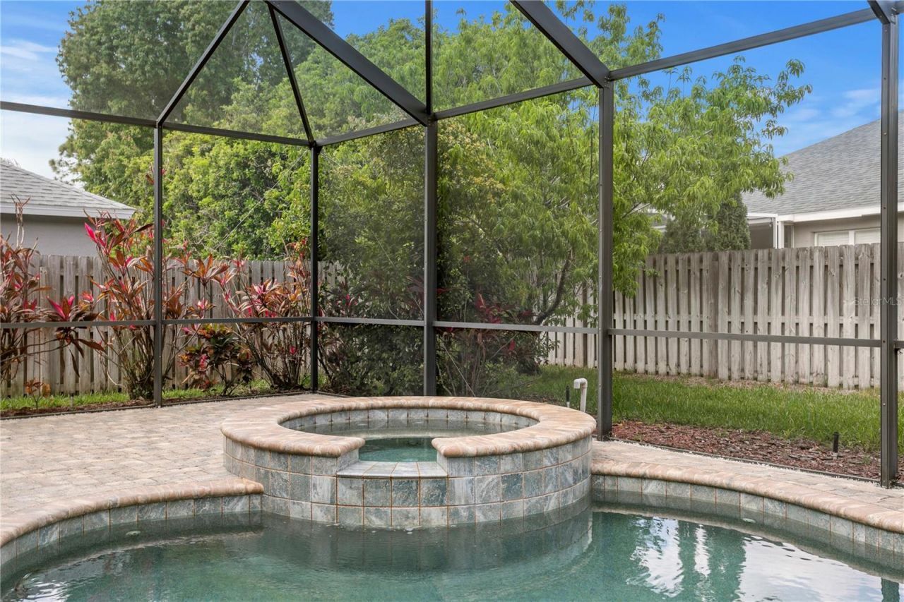 10121 Kingsbridge Avenue , Tampa, FL 33626 Photo