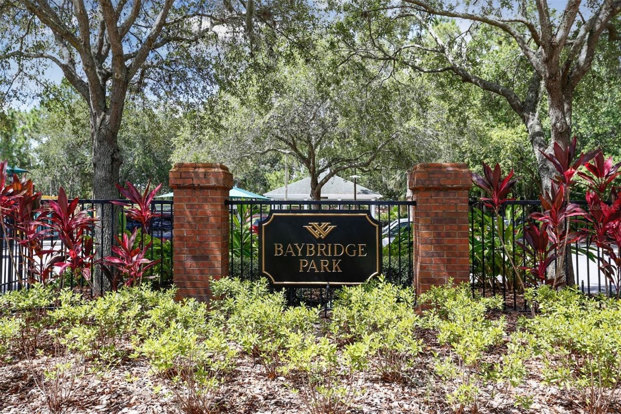 10121 Kingsbridge Avenue , Tampa, FL 33626 Photo