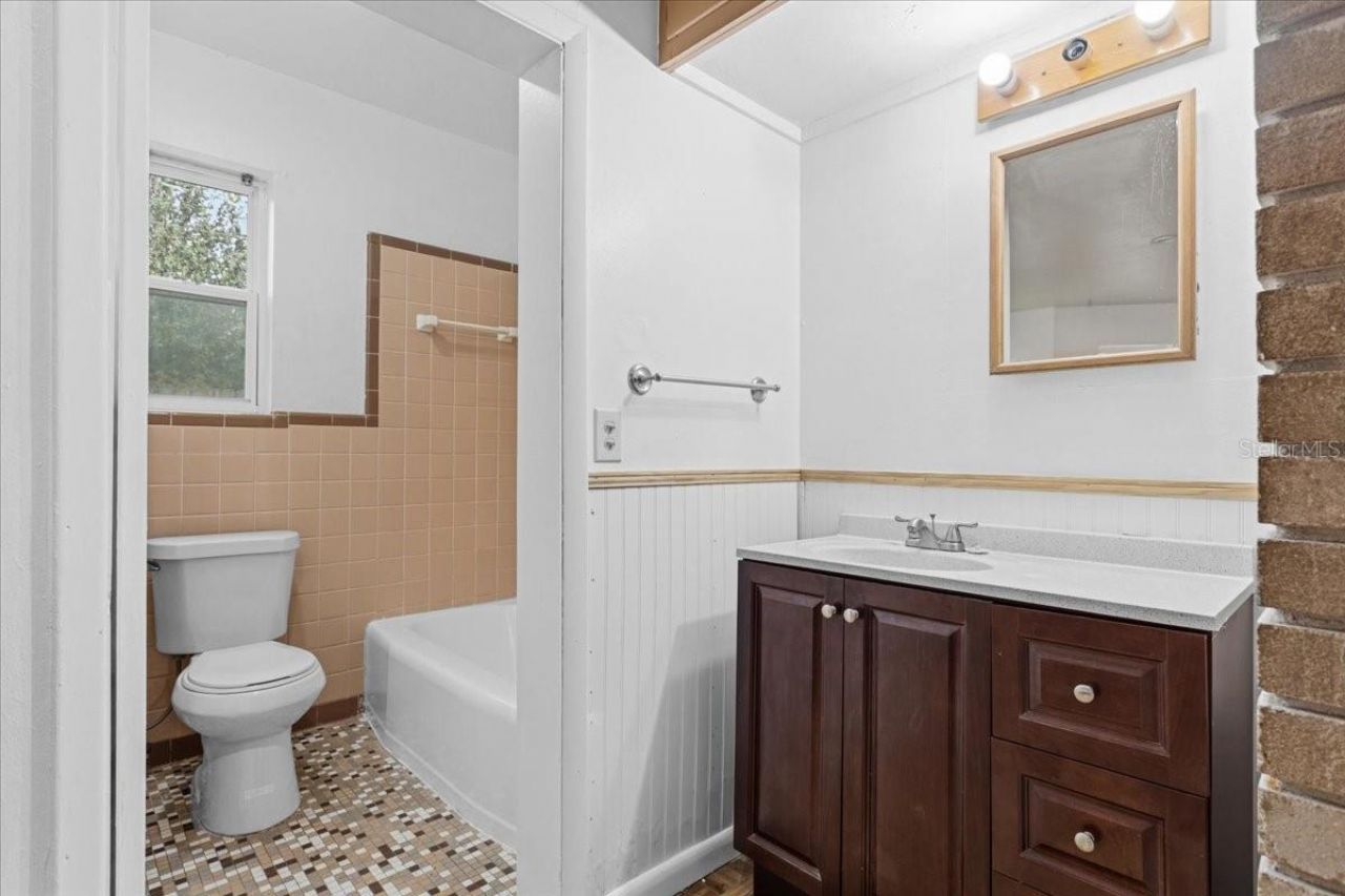 779 NW 37th Street , Gainesville, FL 32607 Photo