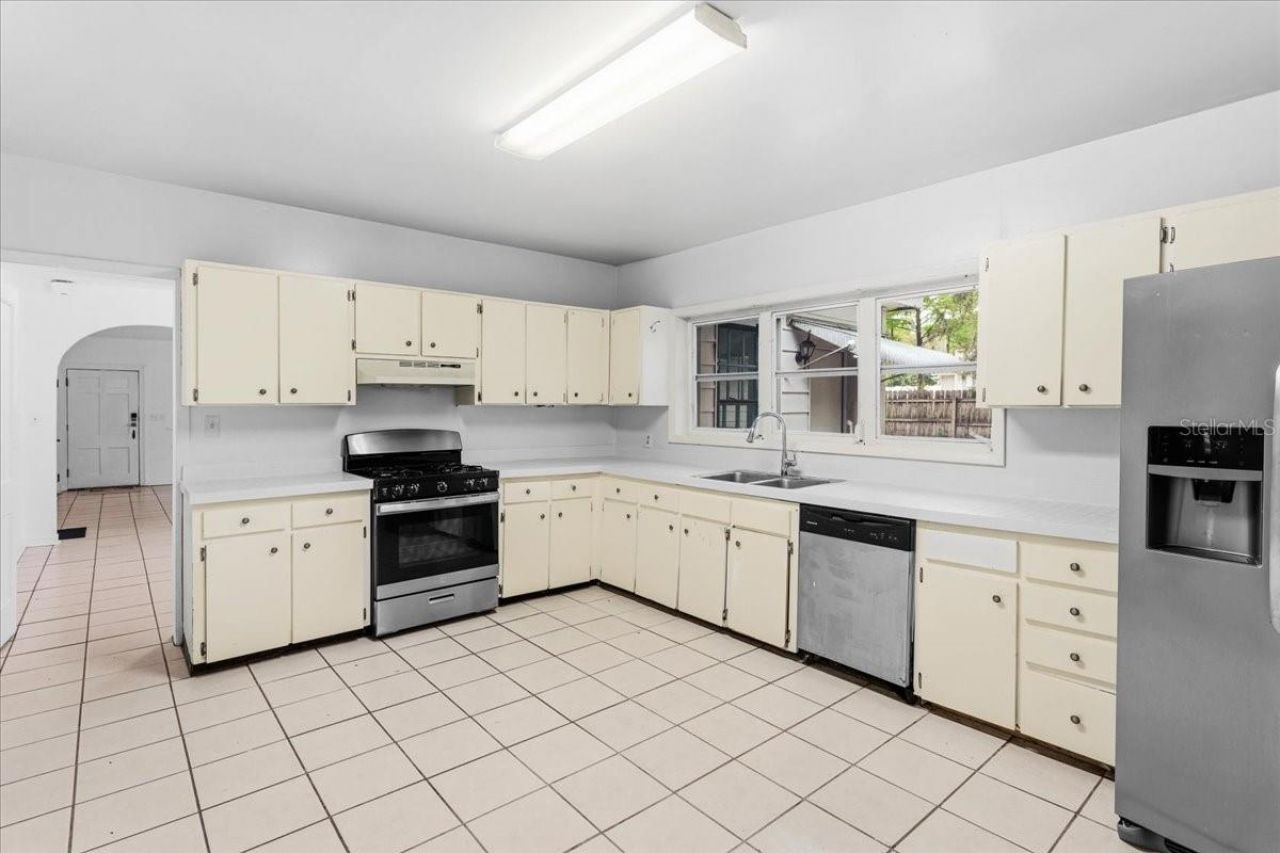 779 NW 37th Street , Gainesville, FL 32607 Photo