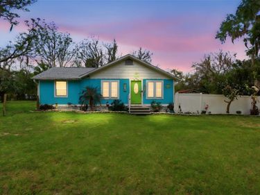 460 ALHAMBRA AVENUE , DE LEON SPRINGS, FL 32130