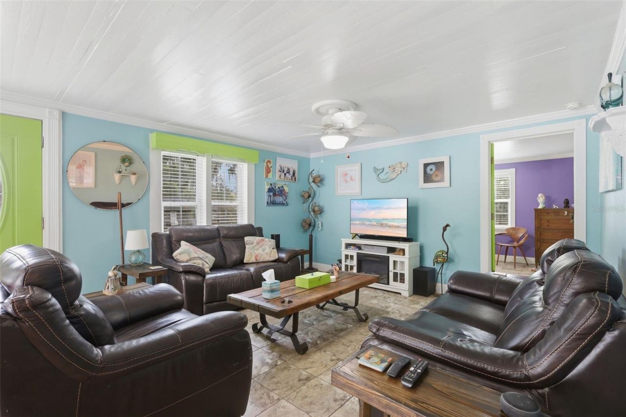 460 Alhambra Avenue, De Leon Springs, FL 32130 Photo
