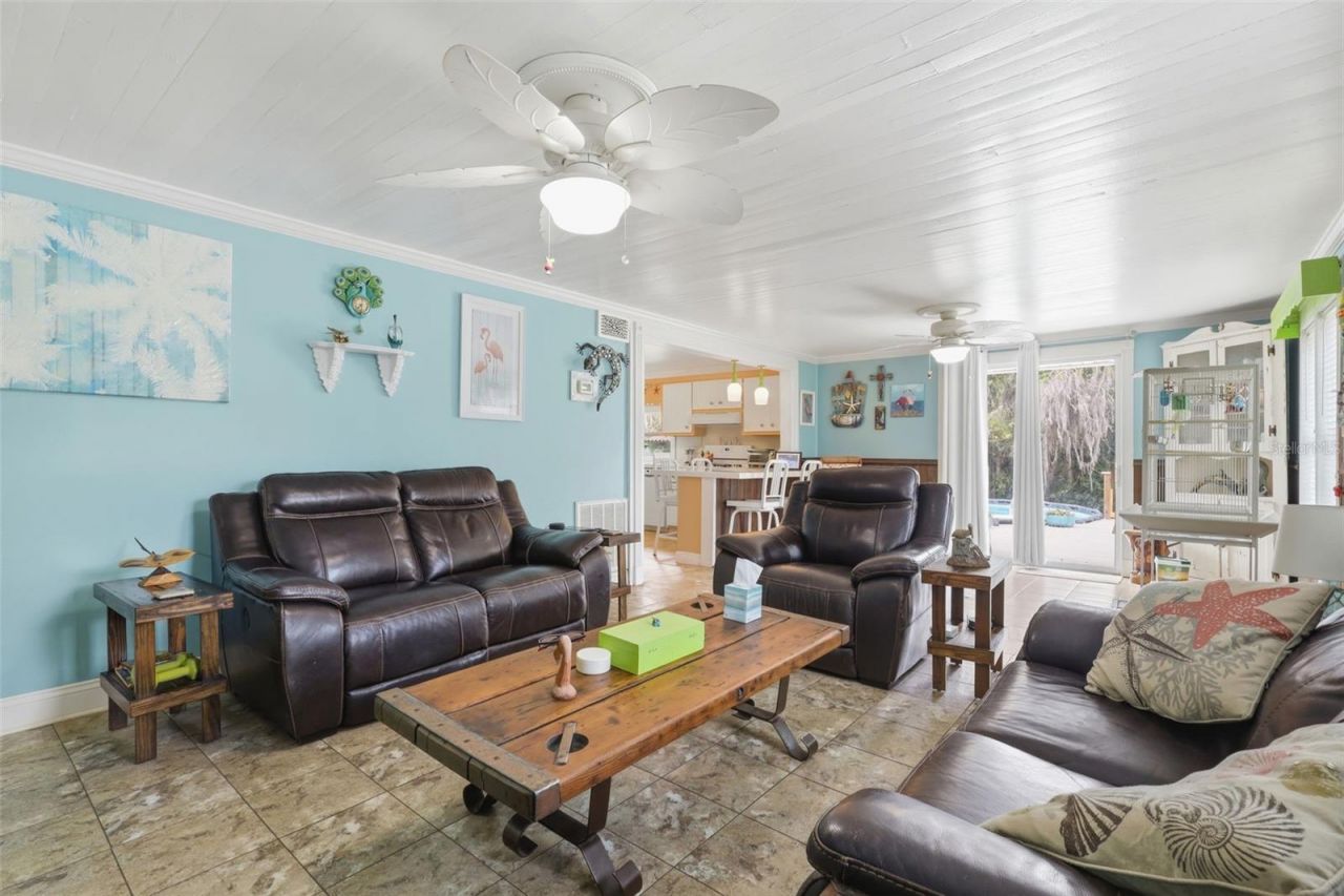 460 Alhambra Avenue, De Leon Springs, FL 32130 Photo