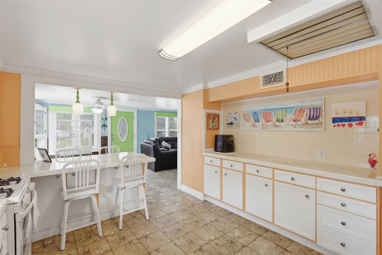 460 Alhambra Avenue, De Leon Springs, FL 32130 Photo