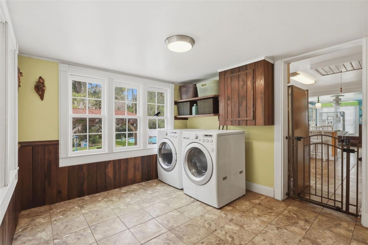 460 Alhambra Avenue, De Leon Springs, FL 32130 Photo