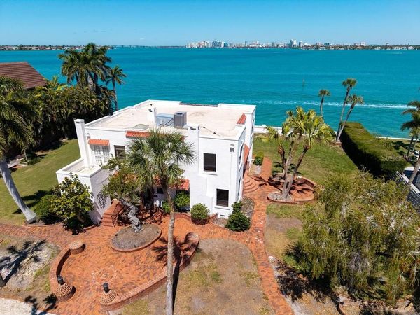 679 NORSOTA WAY , SARASOTA, FL 34242