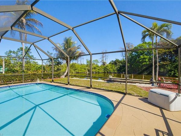 47 Constitution DR, NAPLES, FL 34112