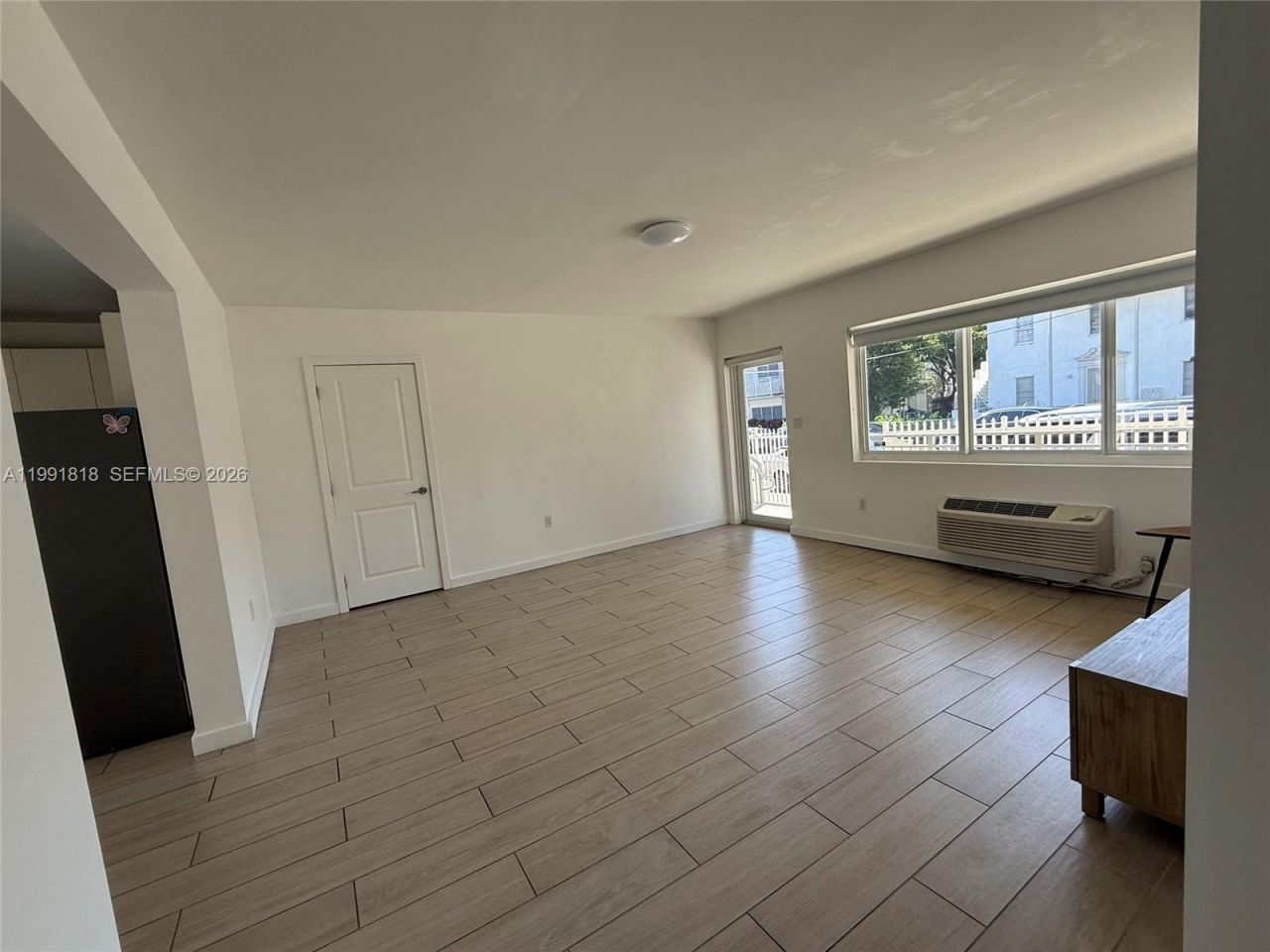 625 77th St, Unit 2, Miami Beach, FL 33141 Photo
