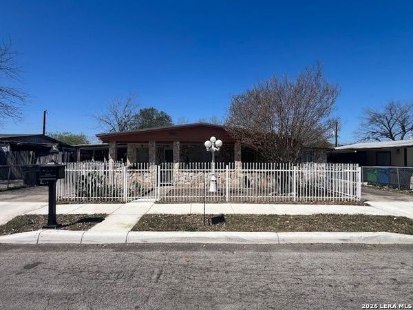 219 SW 37th, San Antonio, TX 78237