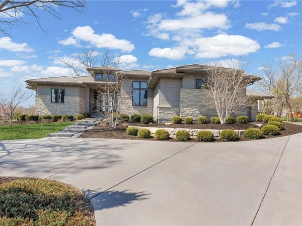 4140 W 151st Street, Leawood, KS 66224