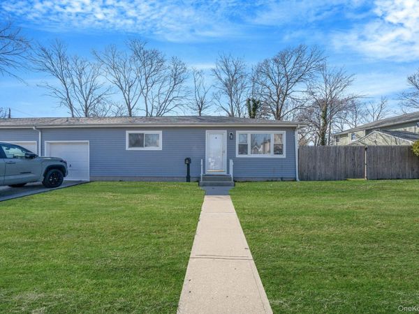 472 S Ocean Avenue , Patchogue, NY 11772