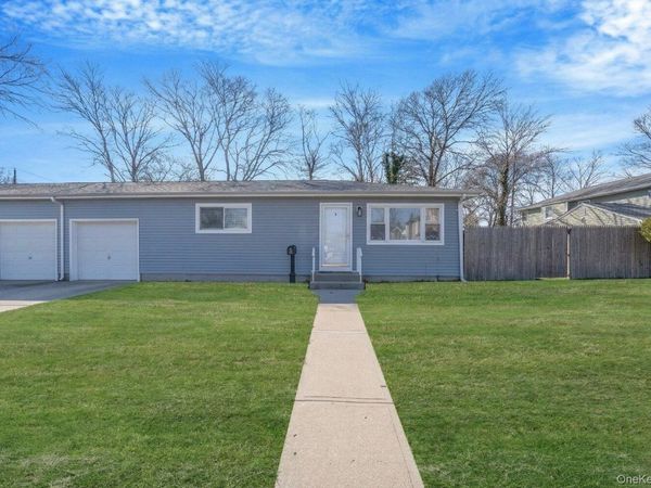 472 S Ocean Avenue , Patchogue, NY 11772