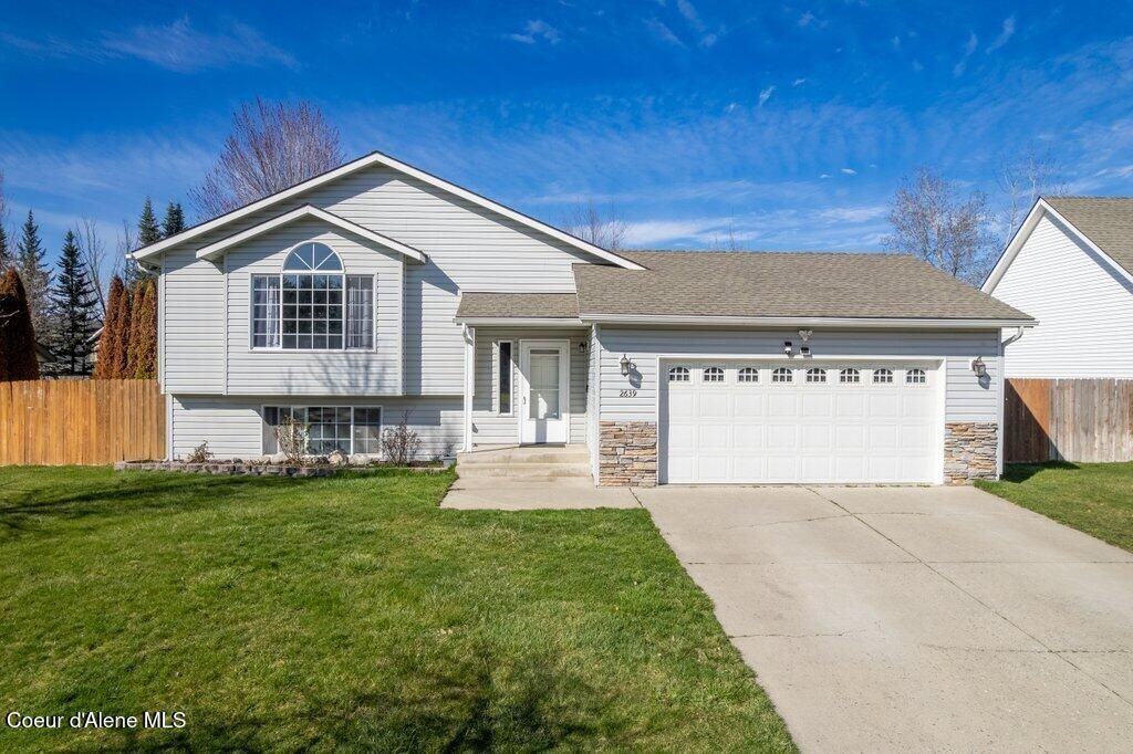 2639 W Blueberry CIR  primary photo